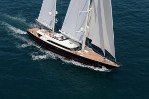 Yacht rigging by oys